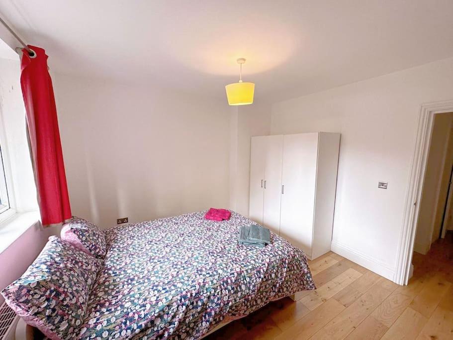 1 Bed Room Flat Near Central 런던 외부 사진