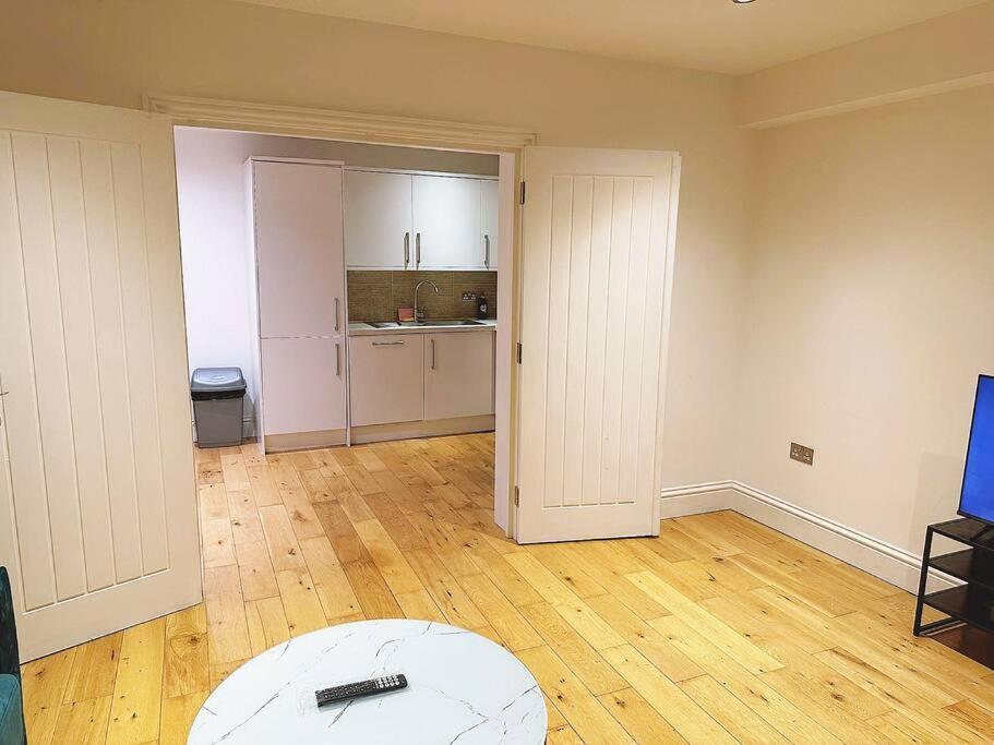 1 Bed Room Flat Near Central 런던 외부 사진
